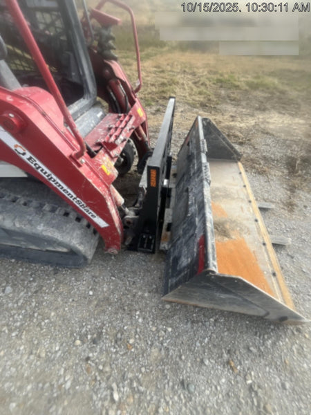 2025 ARROW MATERIAL HANDLING 24" Pallet Fork Frame