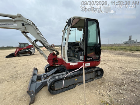 2023 TAKEUCHI TB250-2CR
