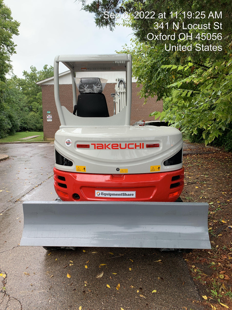 2022 TAKEUCHI TB250-2R