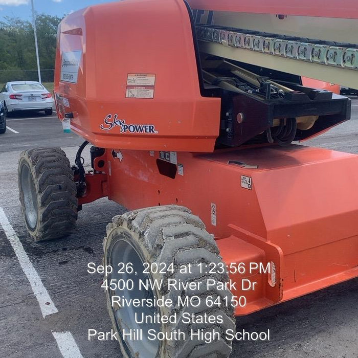 2019 JLG 660SJ