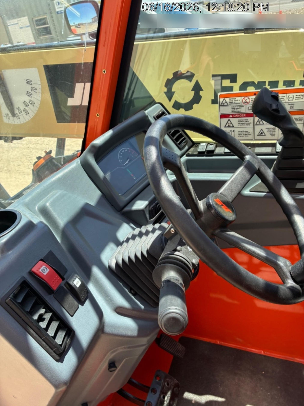 2026 JLG 519
