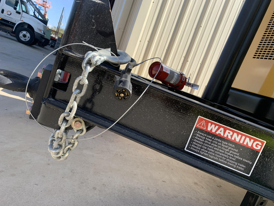 2020 Vac-Tron LP573XDT Tier 4 Kohler Diesel Engine, 500 Gallon Debris Tank w/ Hydraulic Tilt, two (2) 100 Gallon Water Tanks, Low Profile Torsion Axles (12,000 GVWR), Manual Jack Trailer