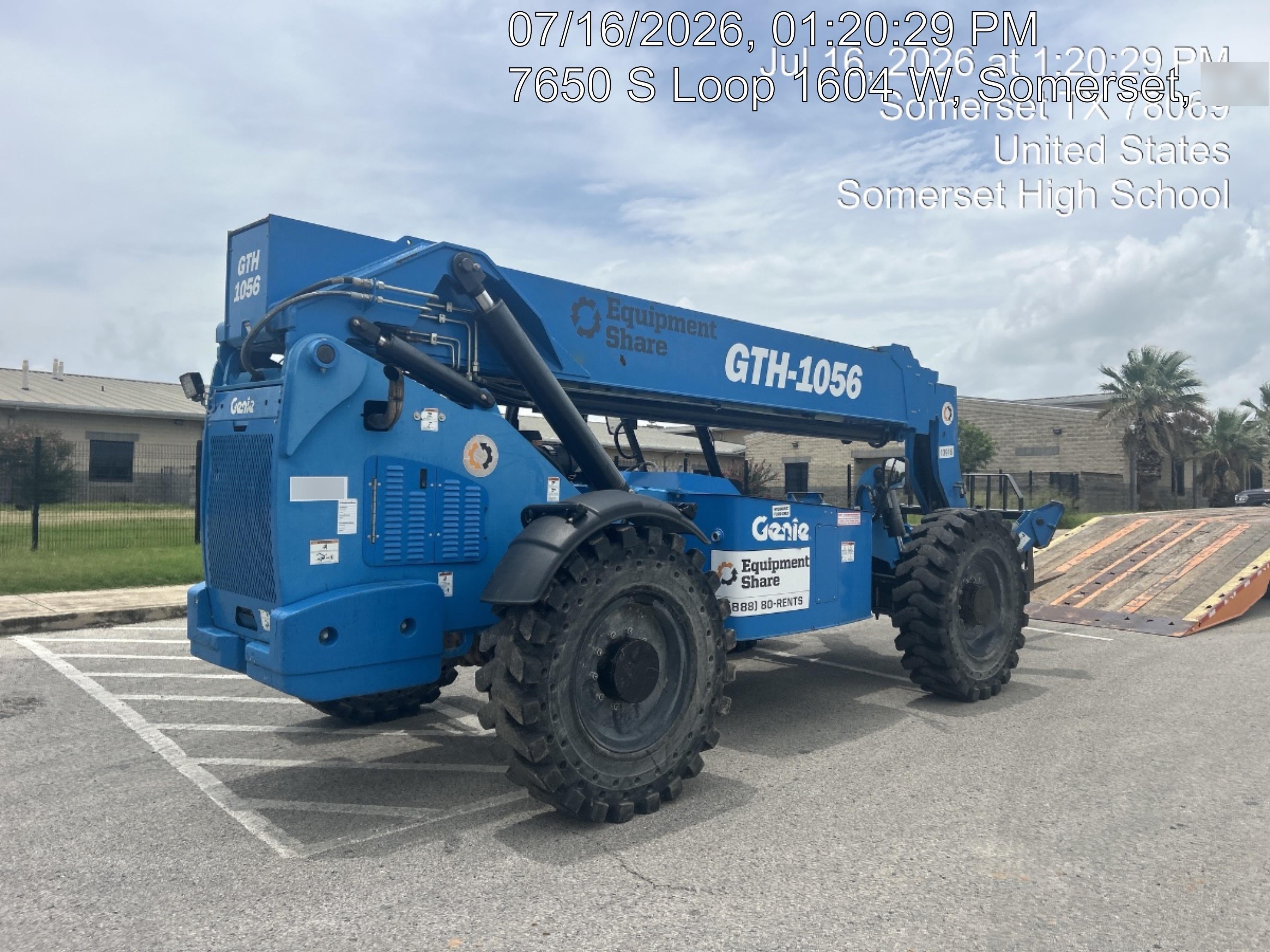 2018 GENIE GTH-1056