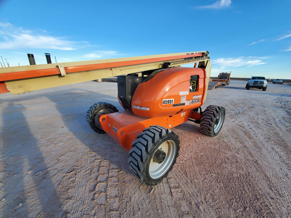 2019 JLG 600AJ