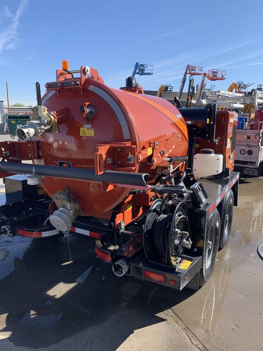 2020 Ditch Witch HX30 500G Spoils Tank, 80G Water Tank, 48" Lance, #3 Nozzel, VT9H 500 GAL HYD TRAILER