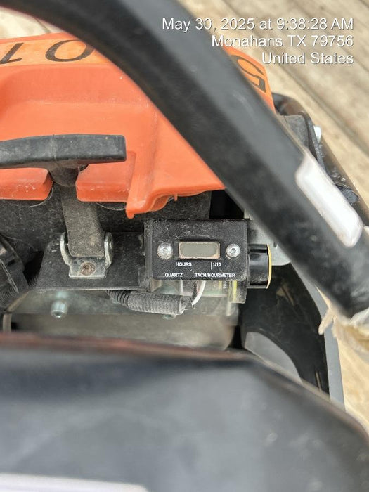 2025 HUSQVARNA LT6005