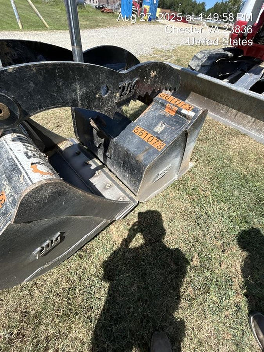 2025 TAKEUCHI 36" Bucket - Takeuchi