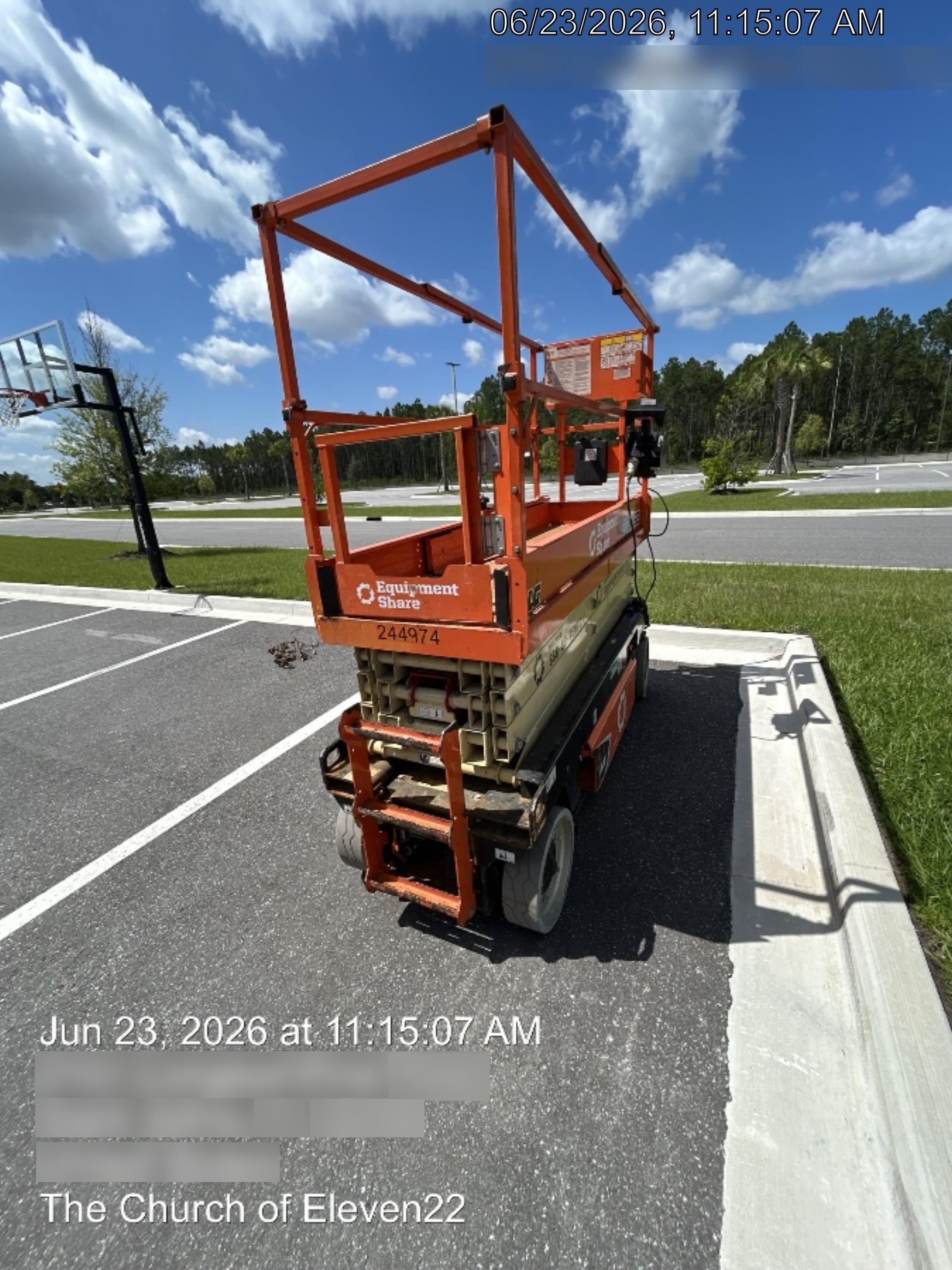 2022 JLG ES2632