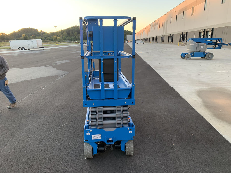 2020 Genie GS-1930 Solid Non Marking Tires, Beacon, Folding rails with half height swing gate