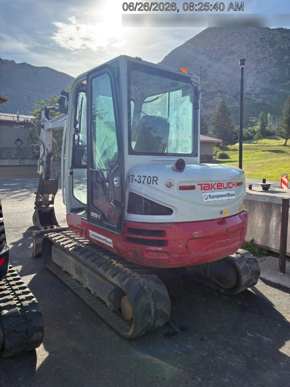 2020 Takeuchi TB250-2C Cab/Heat/Air, Rubber Tracks, Manual TAG QC