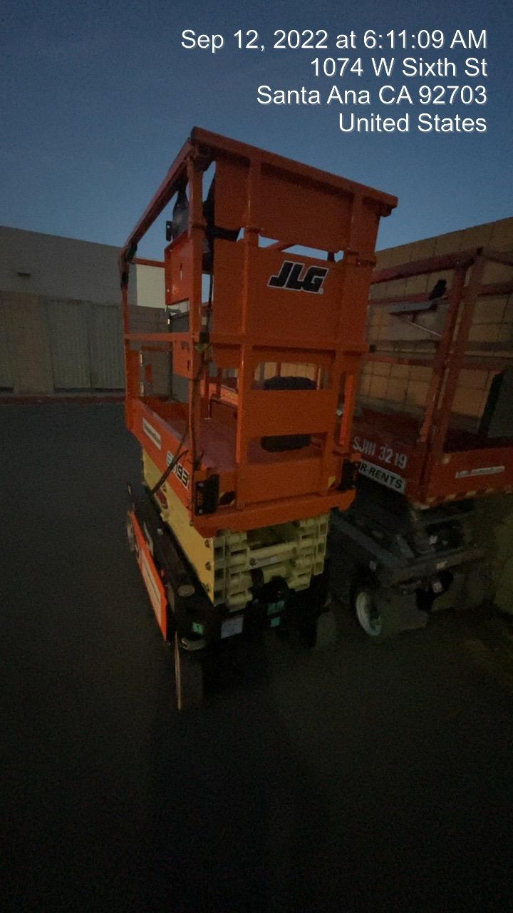 2022 JLG ES1932
