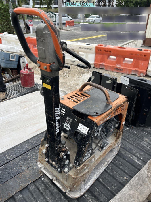 2023 Multiquip MVH158 Honda GX200, 17" Plate, Gas