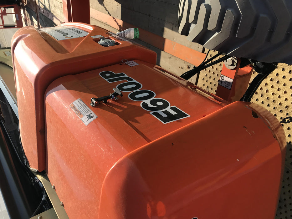 2019 JLG E600JP
