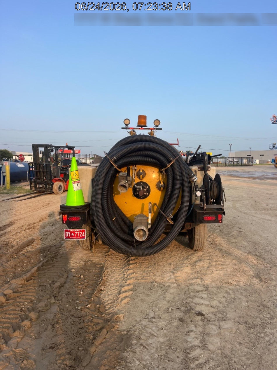 2023 VAC-TRON LP573XDT