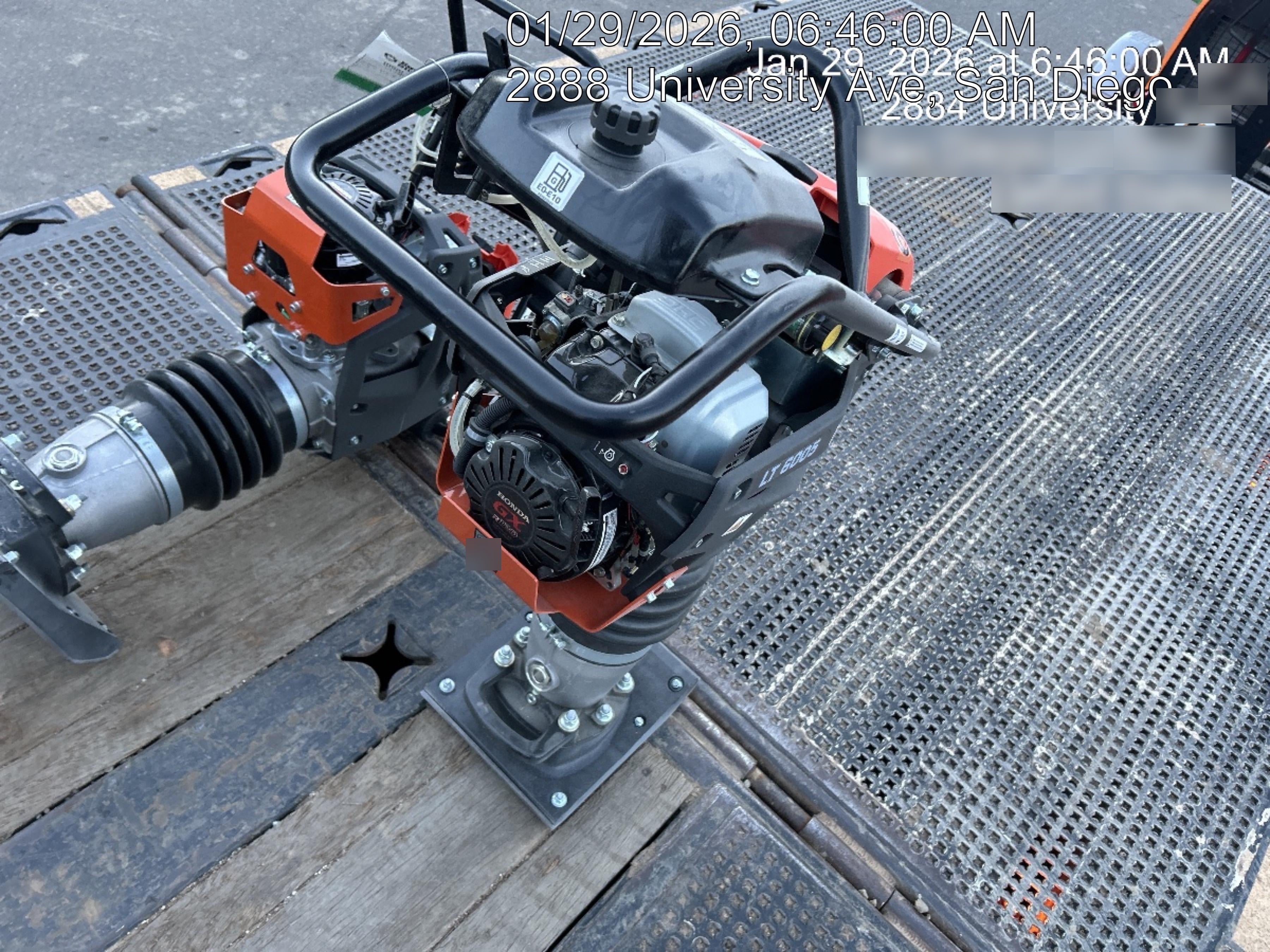 2025 HUSQVARNA LT6005