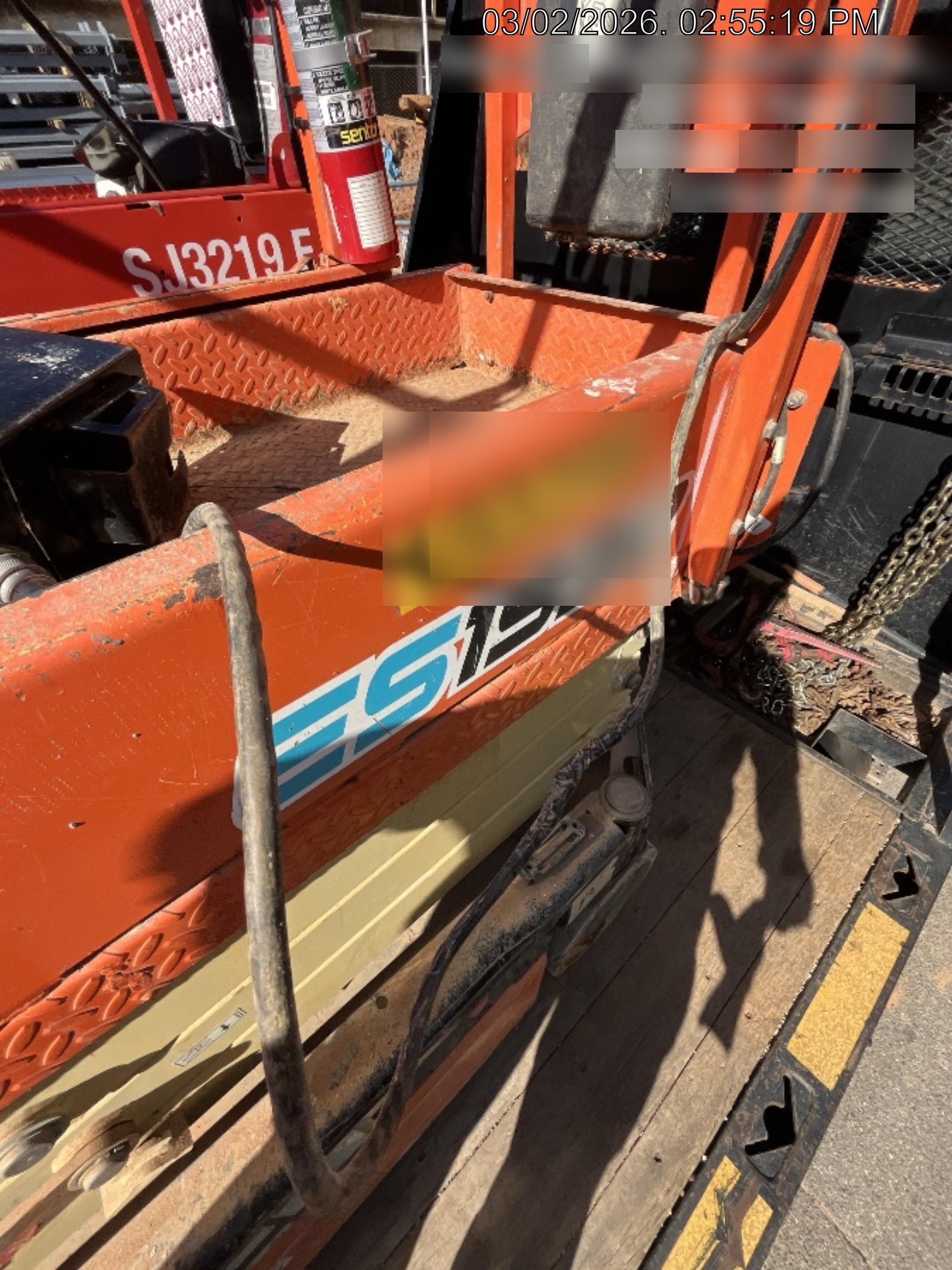 2021 JLG ES1932
