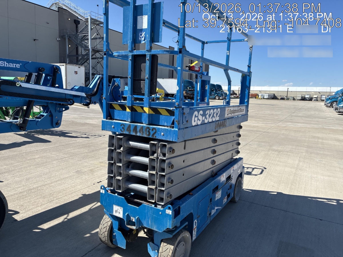 2023 GENIE GS-3232