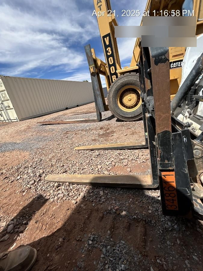 2023 ARROW MATERIAL HANDLING 48" Pallet Forks - Arrow