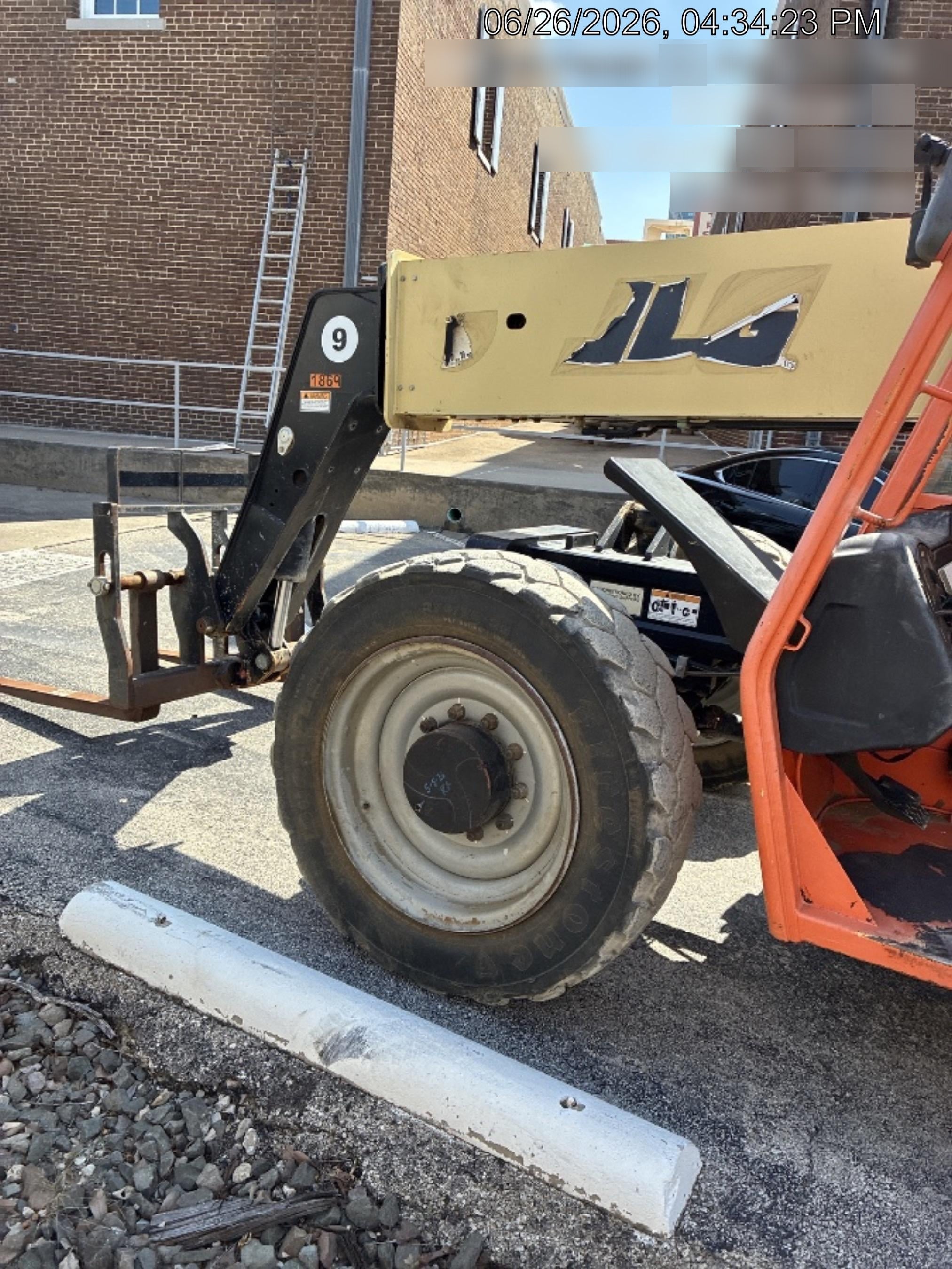 2008 JLG G9-43A
