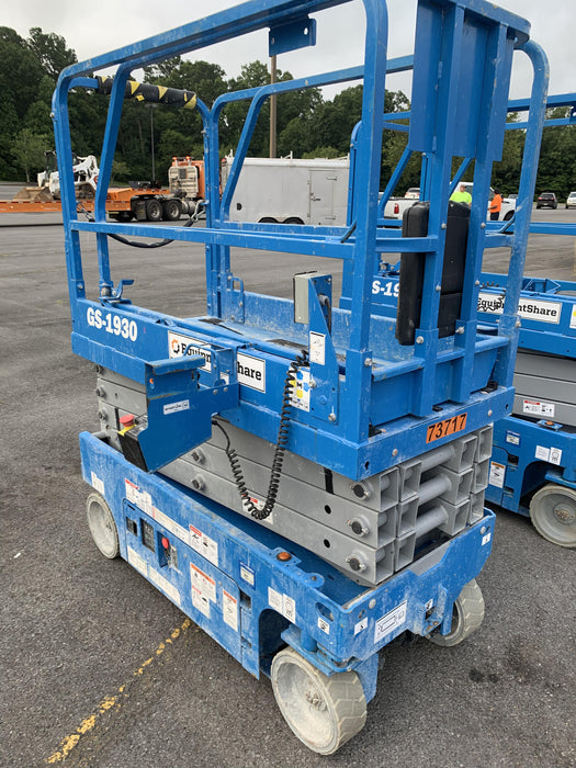 2020 Genie GS-1930 Fixed rails with chain entry gate - Pre A92.20