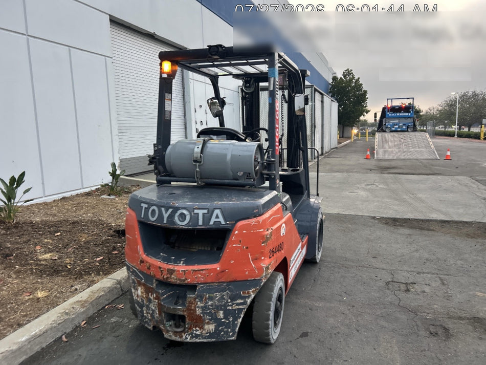 2022 TOYOTA 50-8FGU25