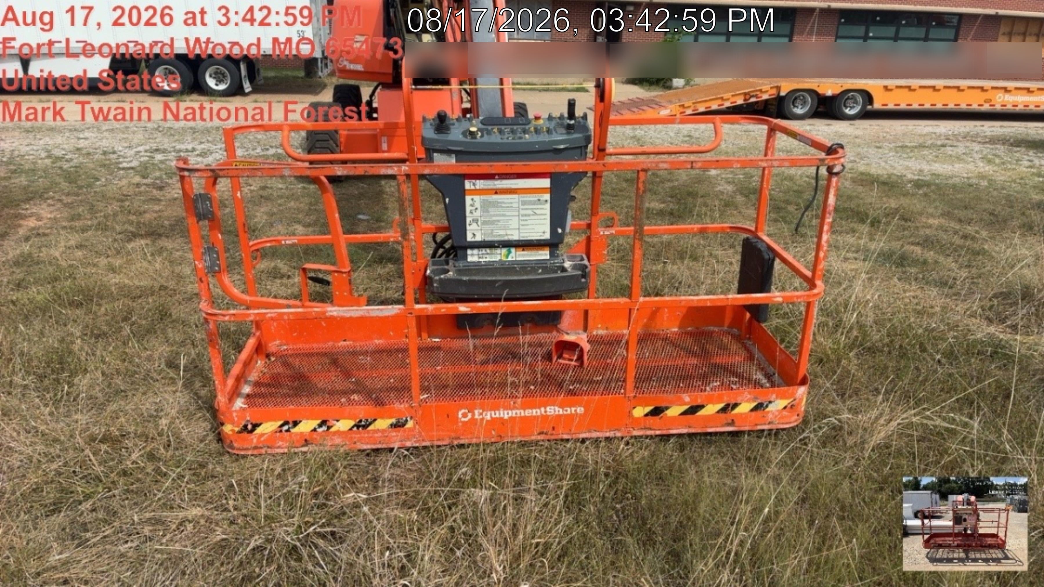 2023 JLG 660SJ