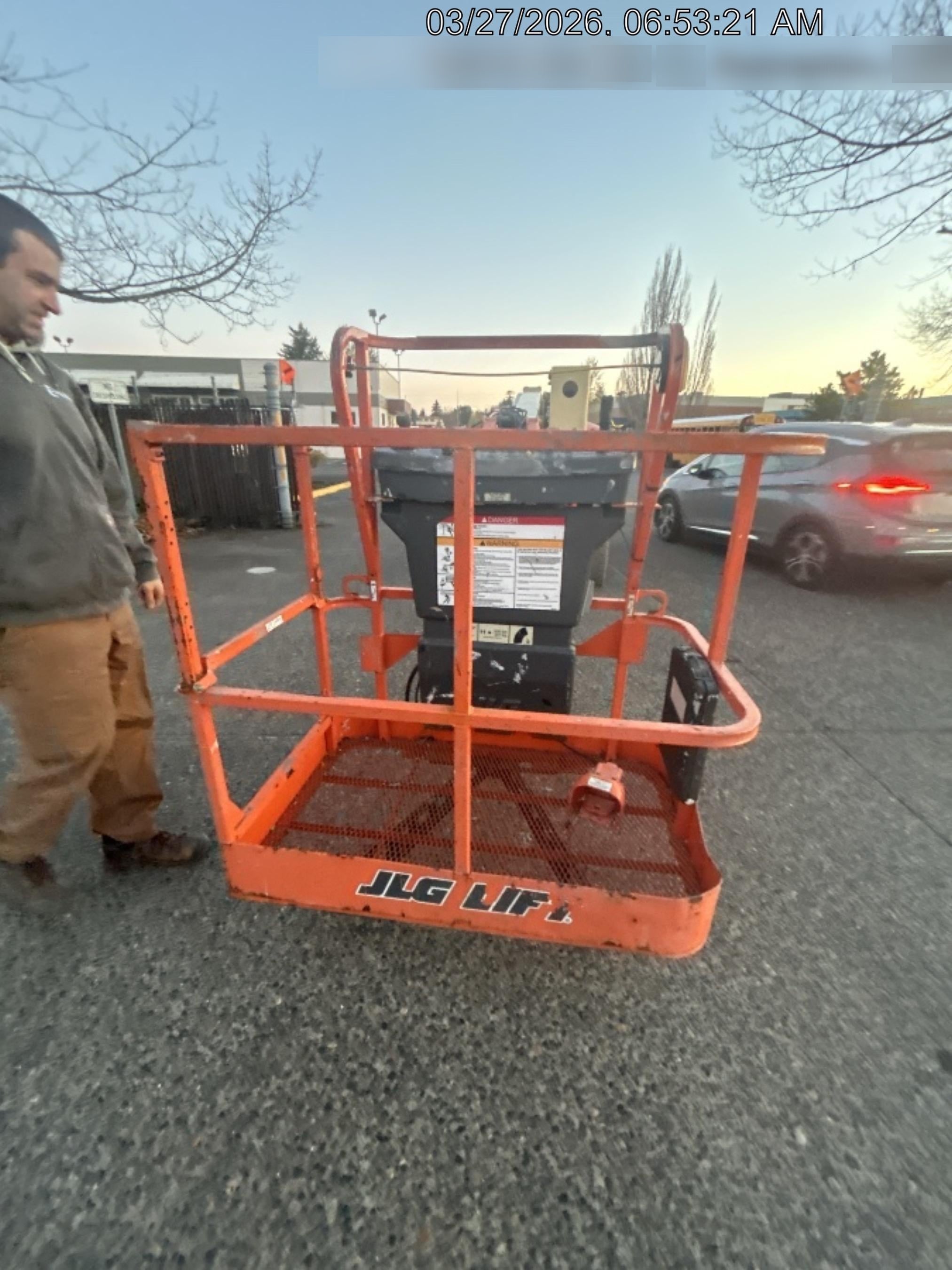 2019 JLG E400AJPN