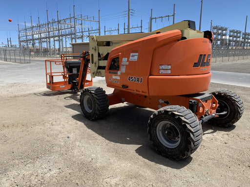 2019 JLG 450AJ