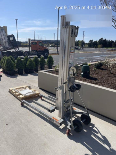 2020 GENIE SLC-24