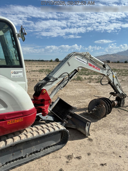 2021 TAKEUCHI TB240-CR