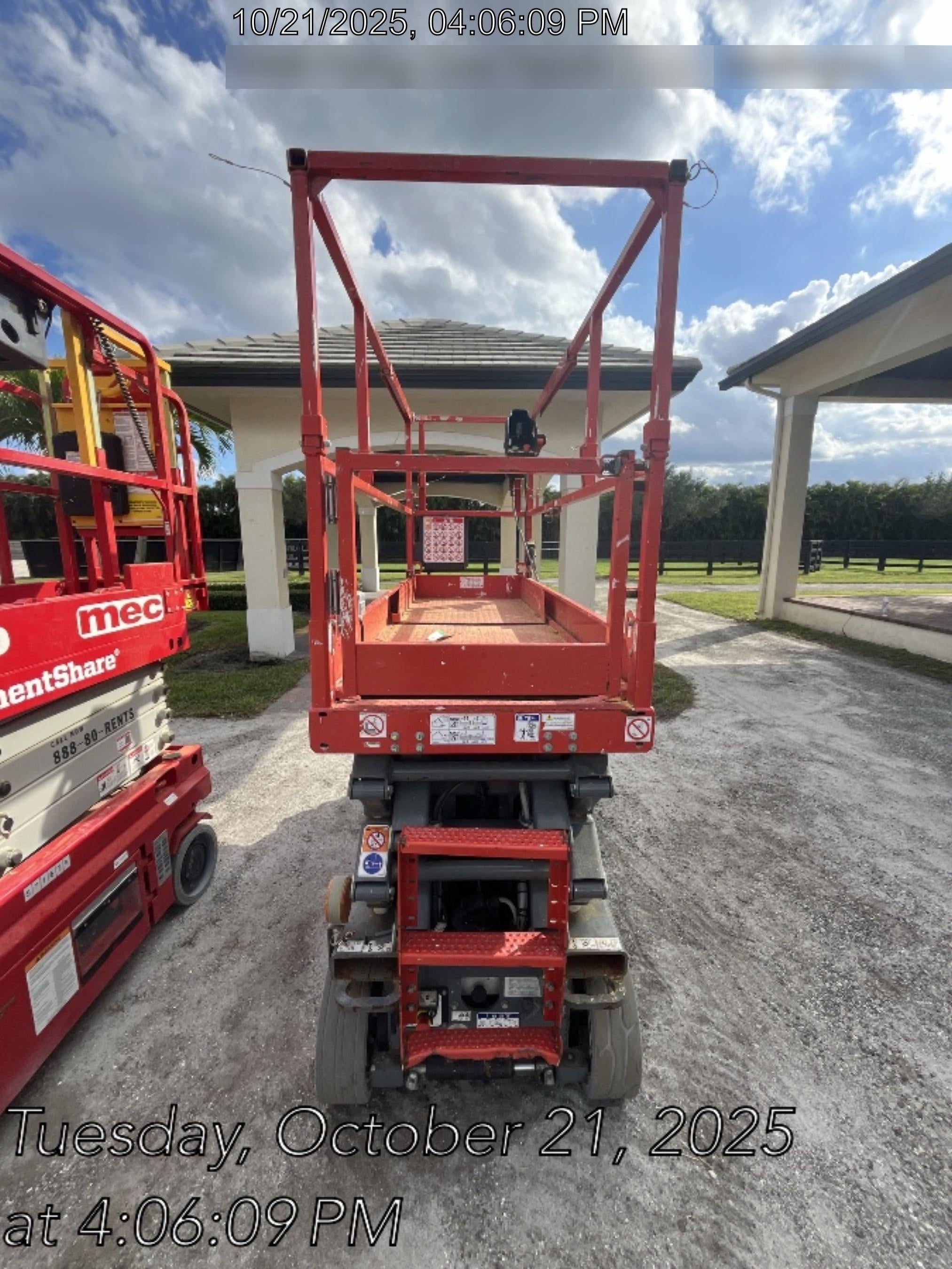 2022 SKYJACK SJ3226