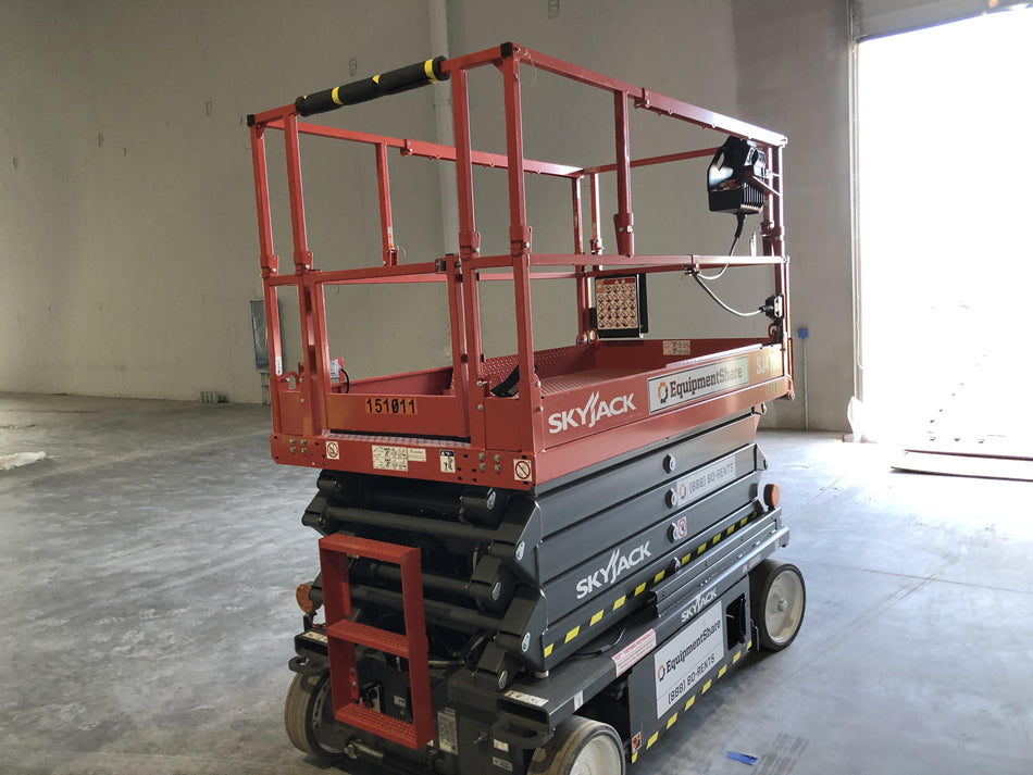 2021 SKYJACK SJ4732