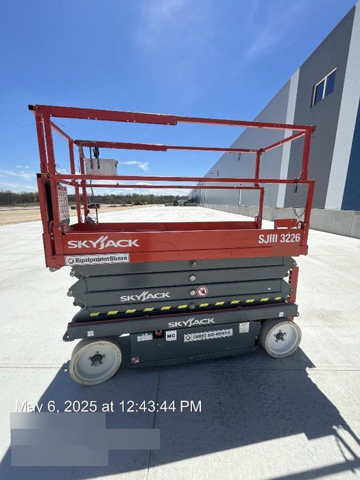 2017 Skyjack SJIII-3226 Standard Rental Specs