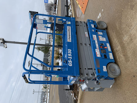 2020 Genie GS-1930 Fixed rails with chain entry gate - Pre A92.20