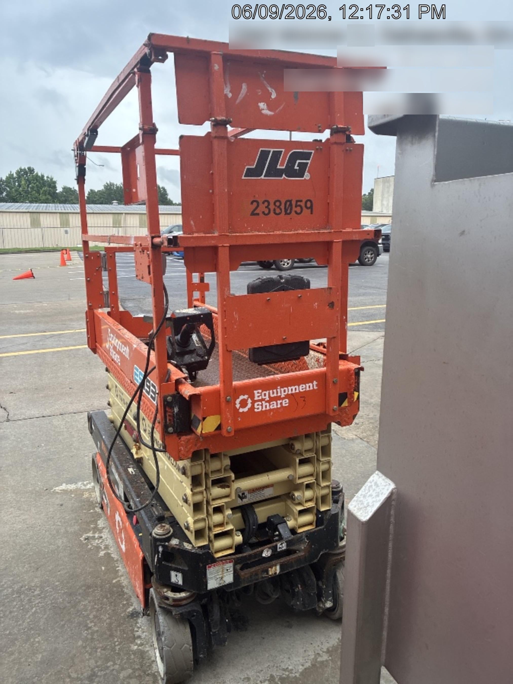 2022 JLG ES1932
