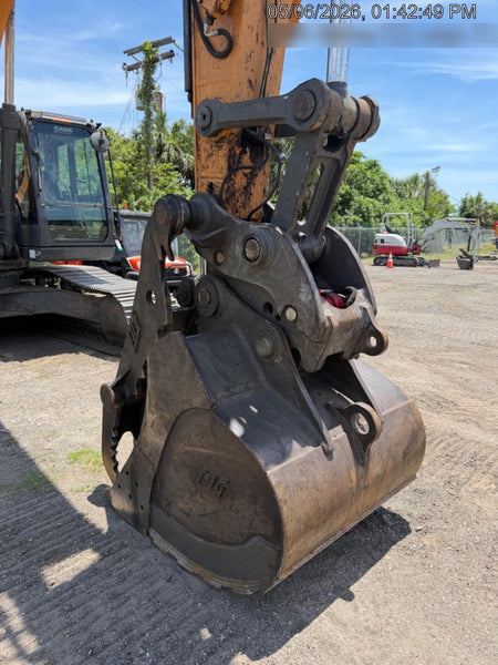 2023 CASE CX300E