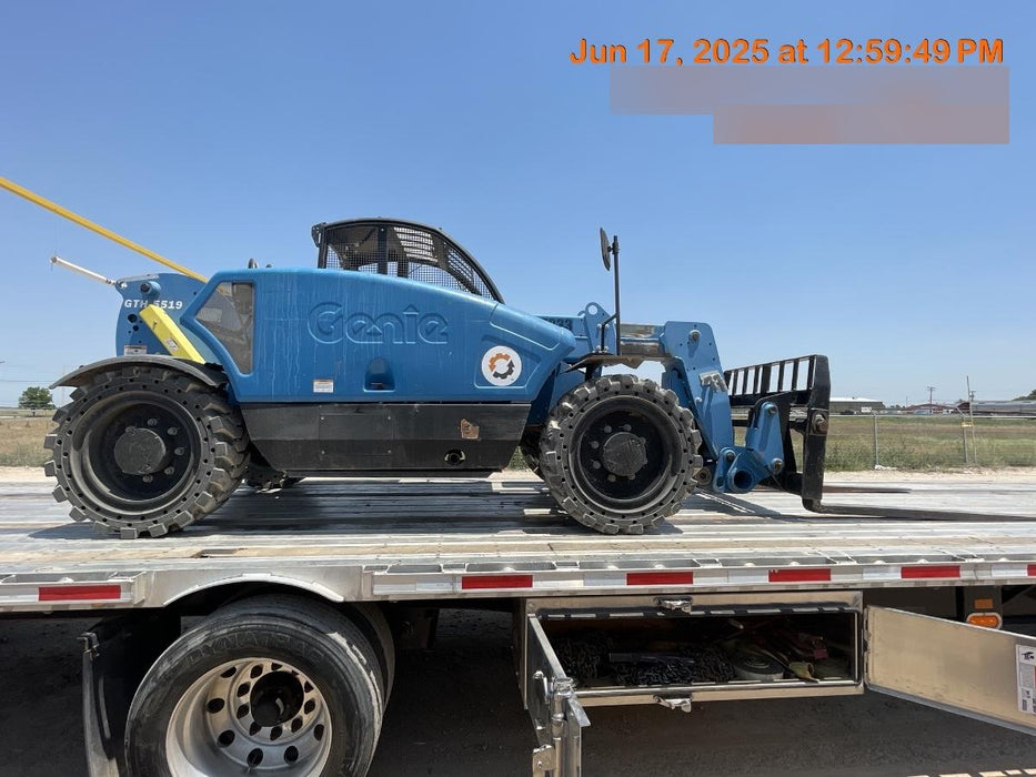 2019 Genie GTH-5519 Canopy, Solid RT Tires, LED Work Lights, Beacon w/48" Carriage, 48" Forks