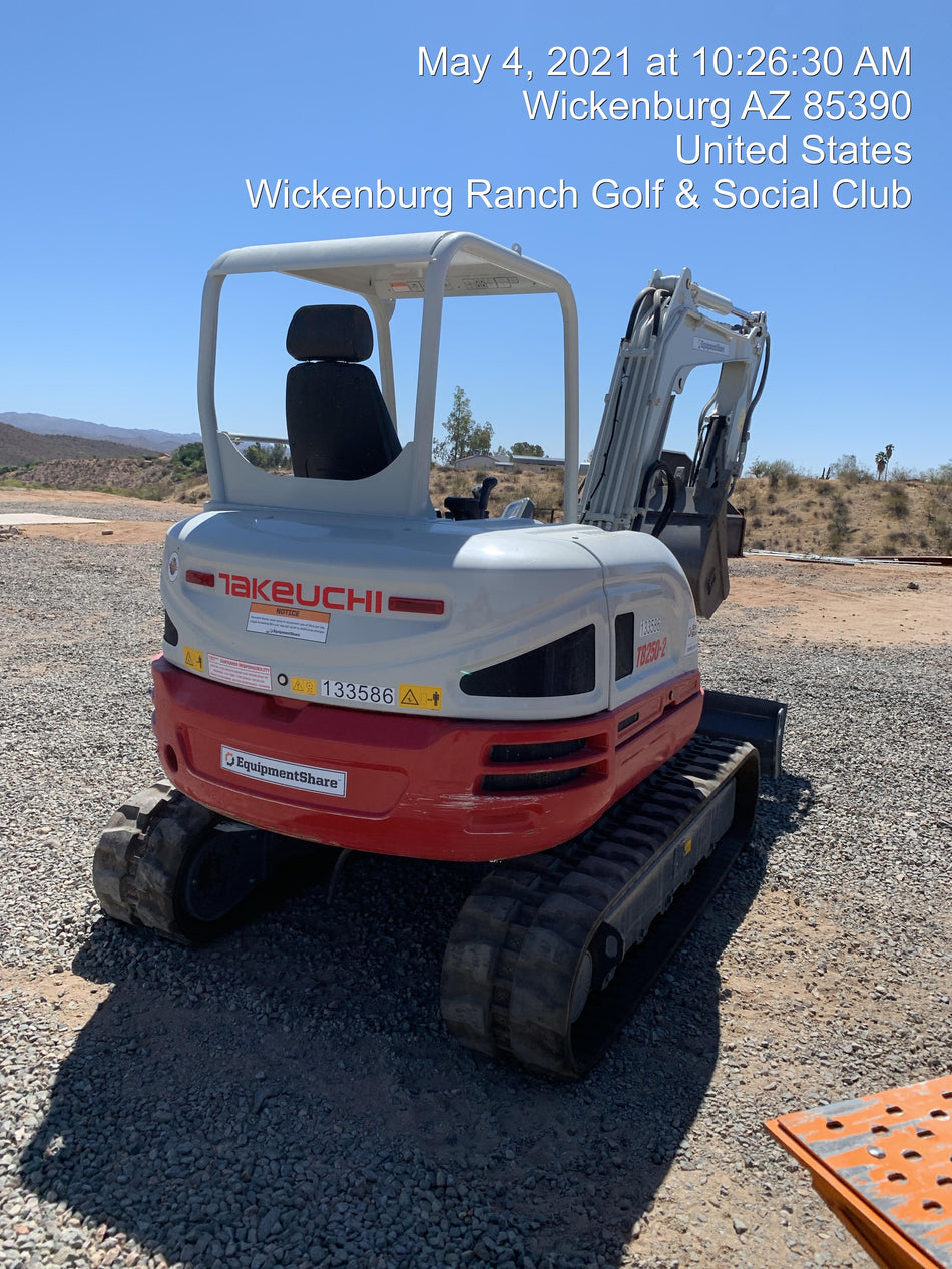 2021 TAKEUCHI TB250-2