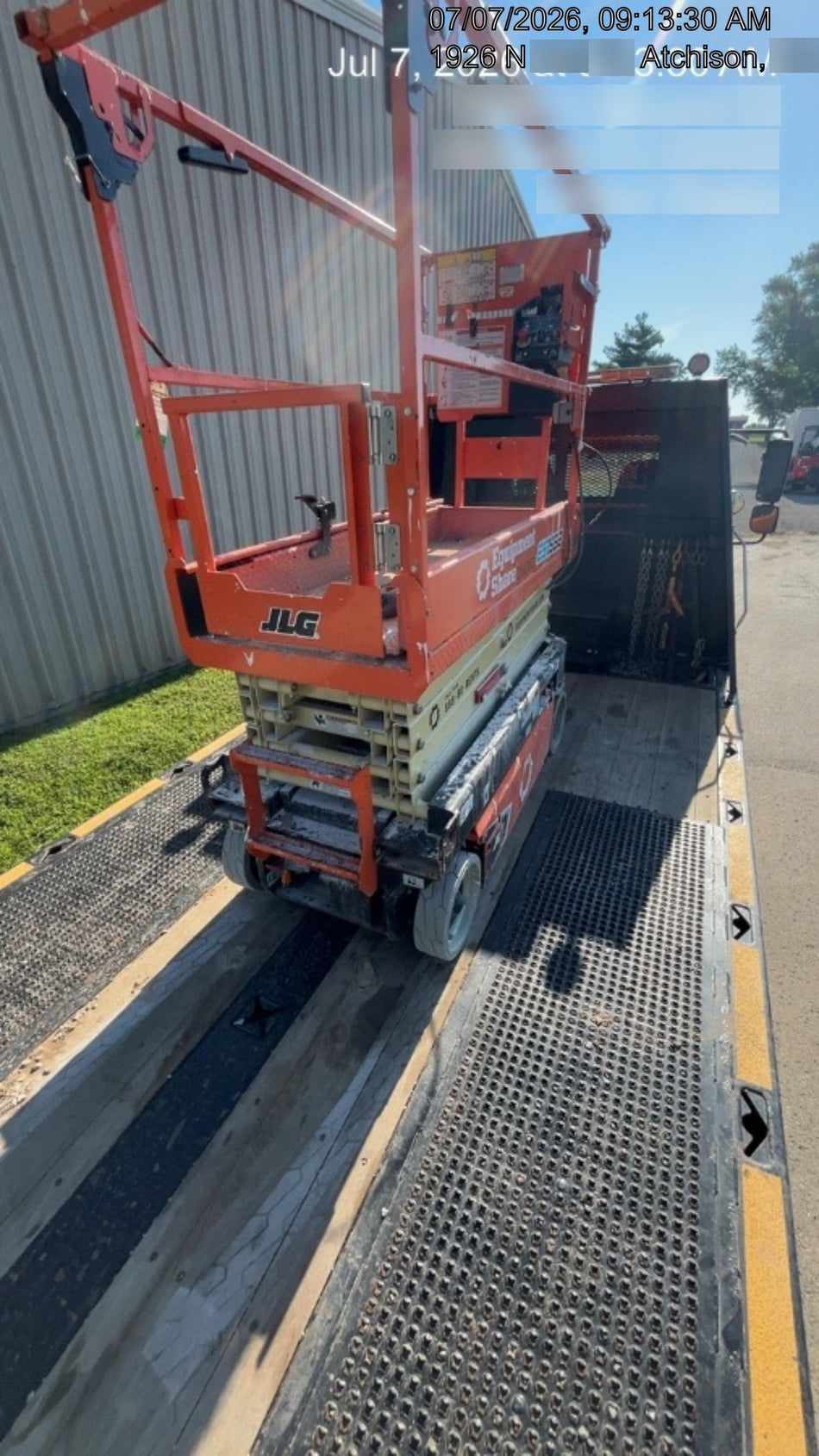 2022 JLG ES1932