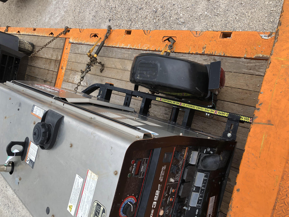 2019 Lincoln Electric Vantage 322 Welder Ready-Pak 3, Two wheel trailer, Fender and Light kit, Cable Rack