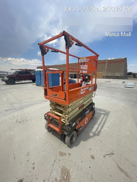 2022 JLG ES1932