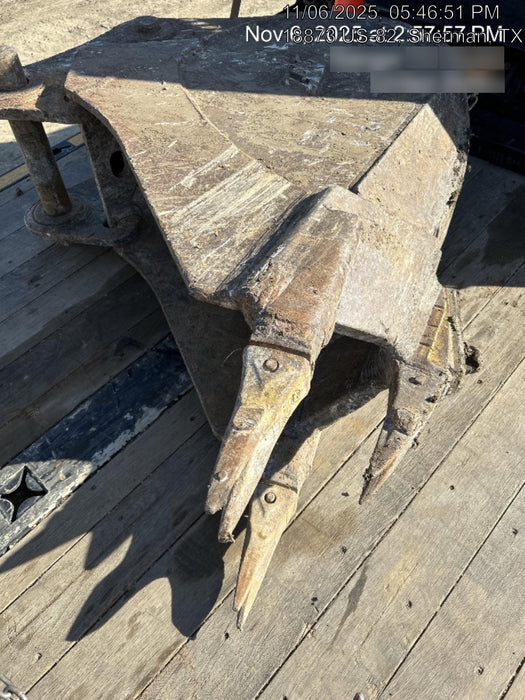 2020 TAG MANUFACTURING 24" V-Bottom Bucket