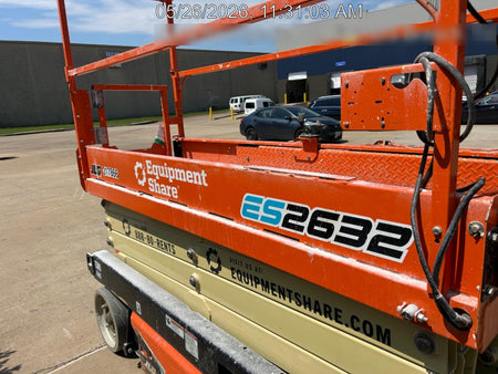 2023 JLG ES2632