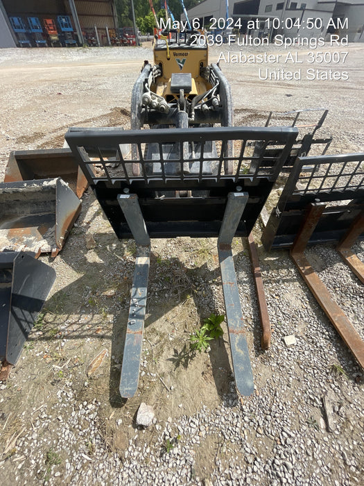 2023 BOBCAT 36" Mini Skid Steer Fork Carriage - Bobcat