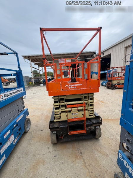 2022 JLG ES3246