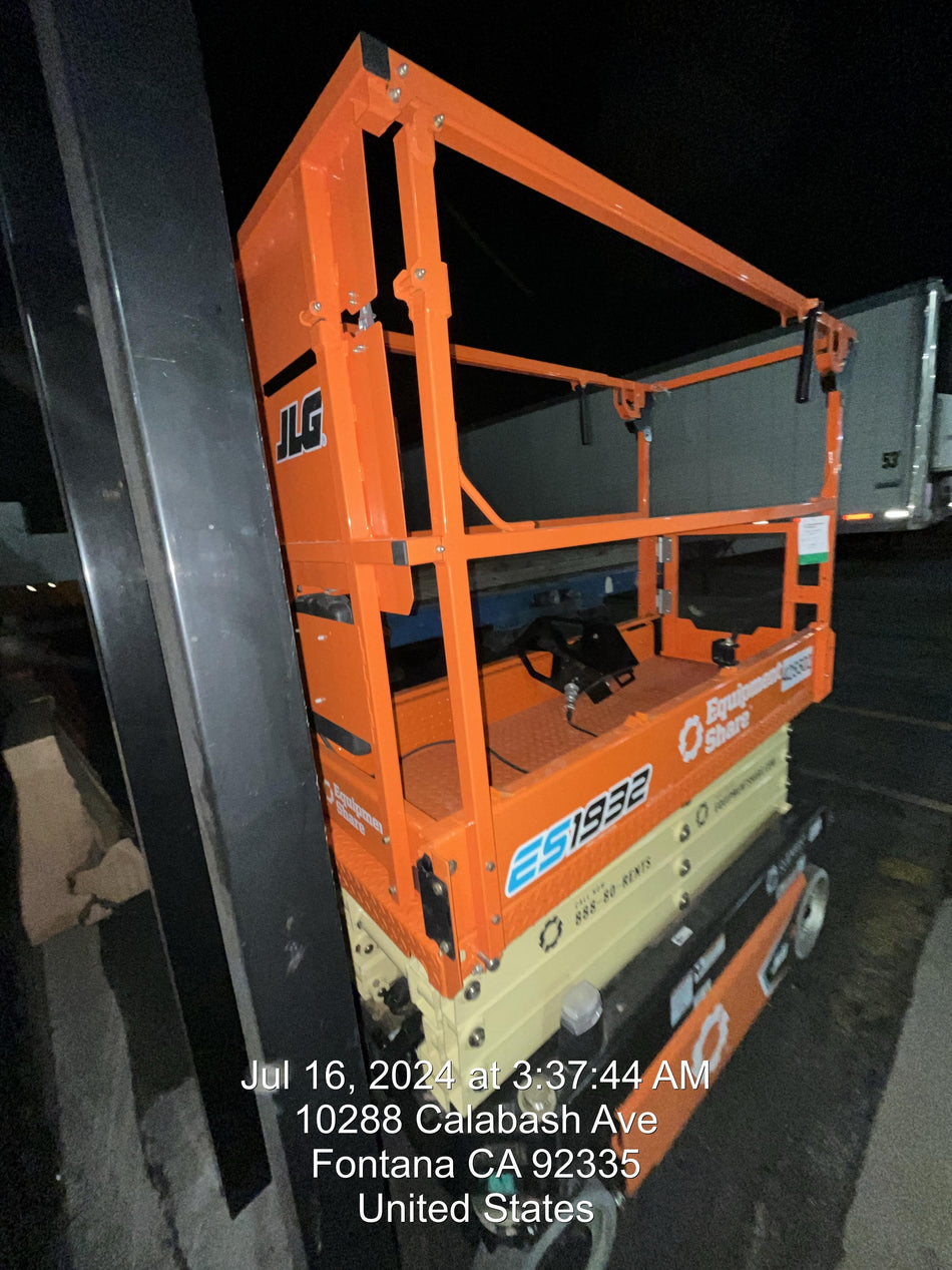 2024 JLG ES1932
