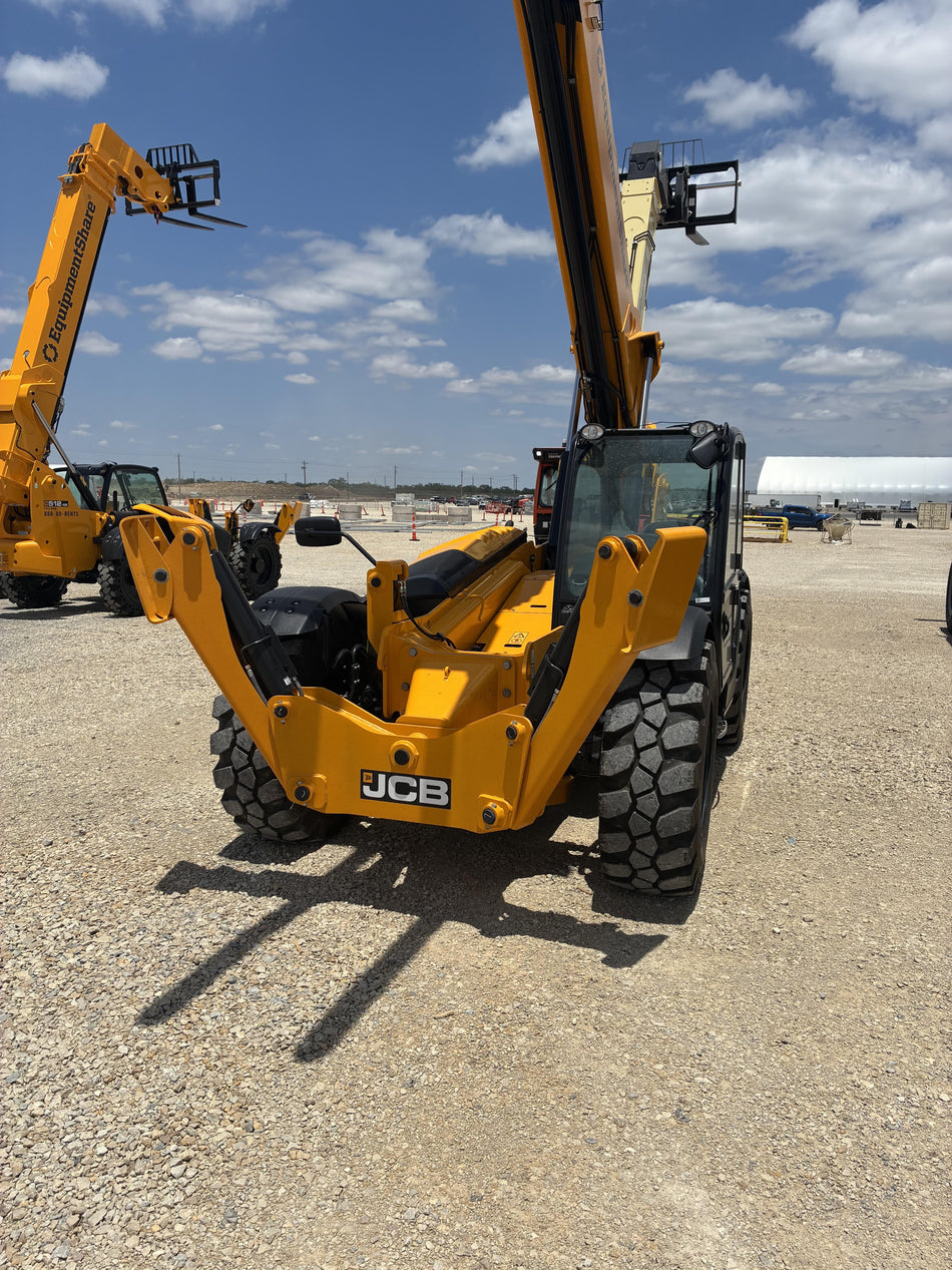 2026 JCB 514-56