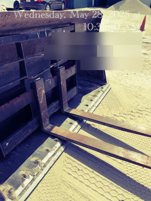 2022 ARROW MATERIAL HANDLING 48" Pallet Forks - Arrow