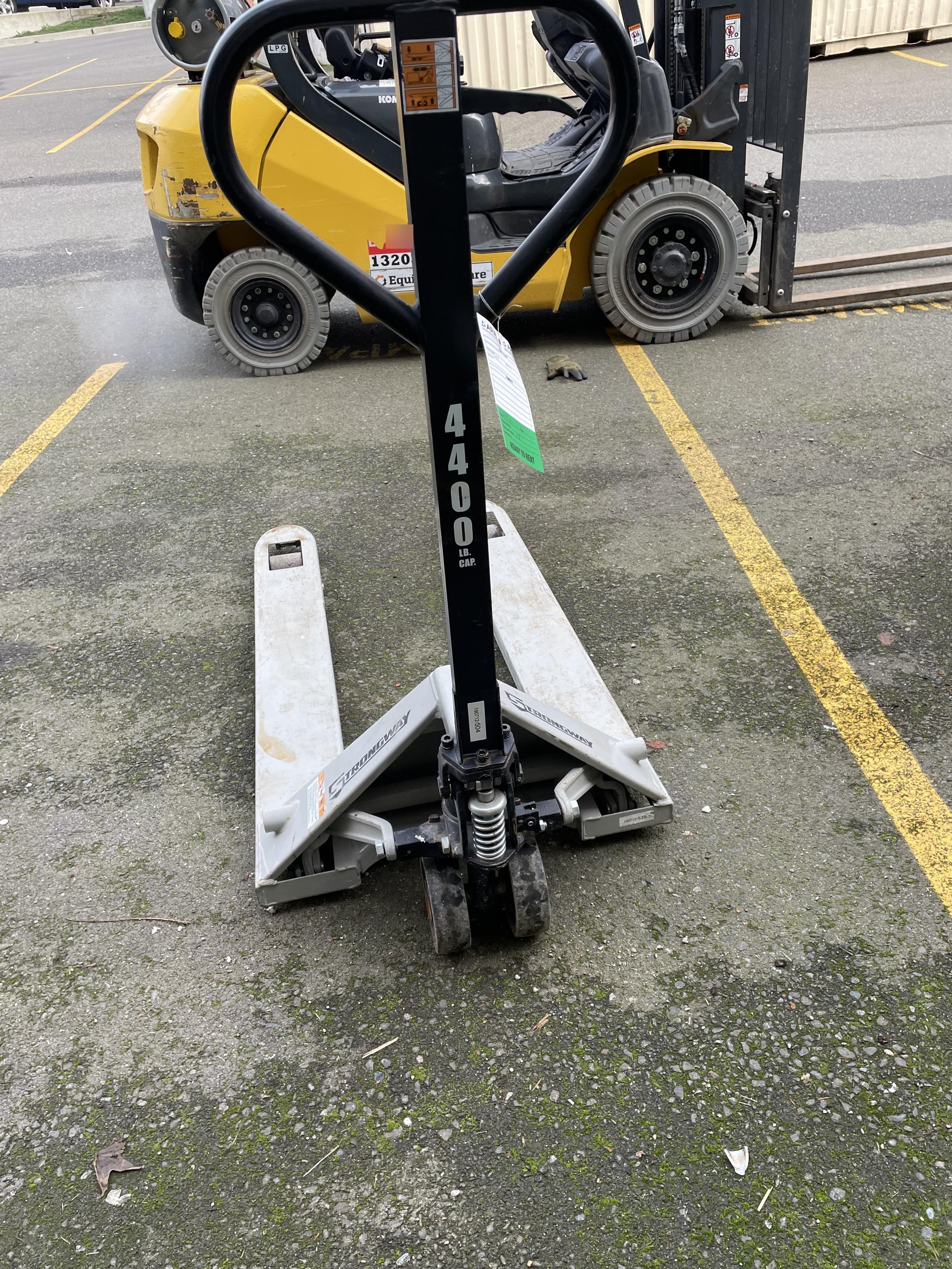 2021 STRONGWAY 4400 lb Pallet Jack