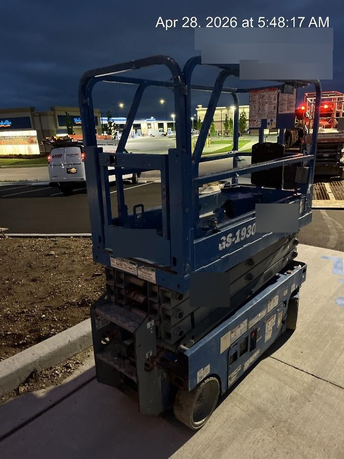 2020 Genie GS-1930 Solid Non Marking Tires, Beacon, Folding rails with half height swing gate